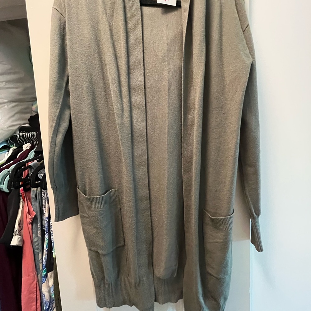 NWT Women's Hooded Sweater Cardigan - Picture 2 of 4